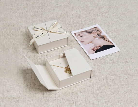 Luxury Jewelry Boxes