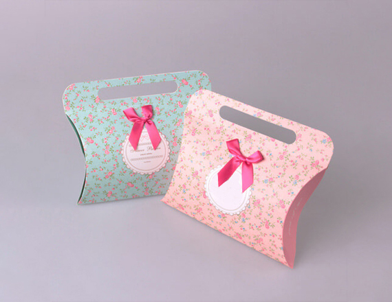 Pillow Boxes With Handle